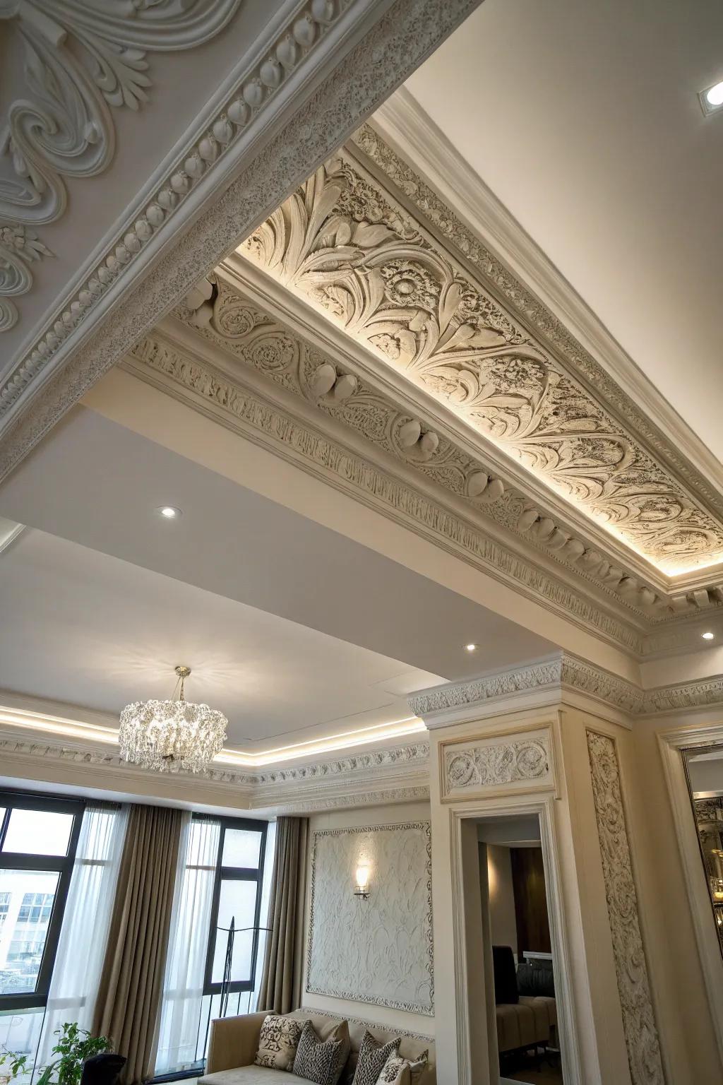 Elaborate ceiling corner enhancements for a fancy visual