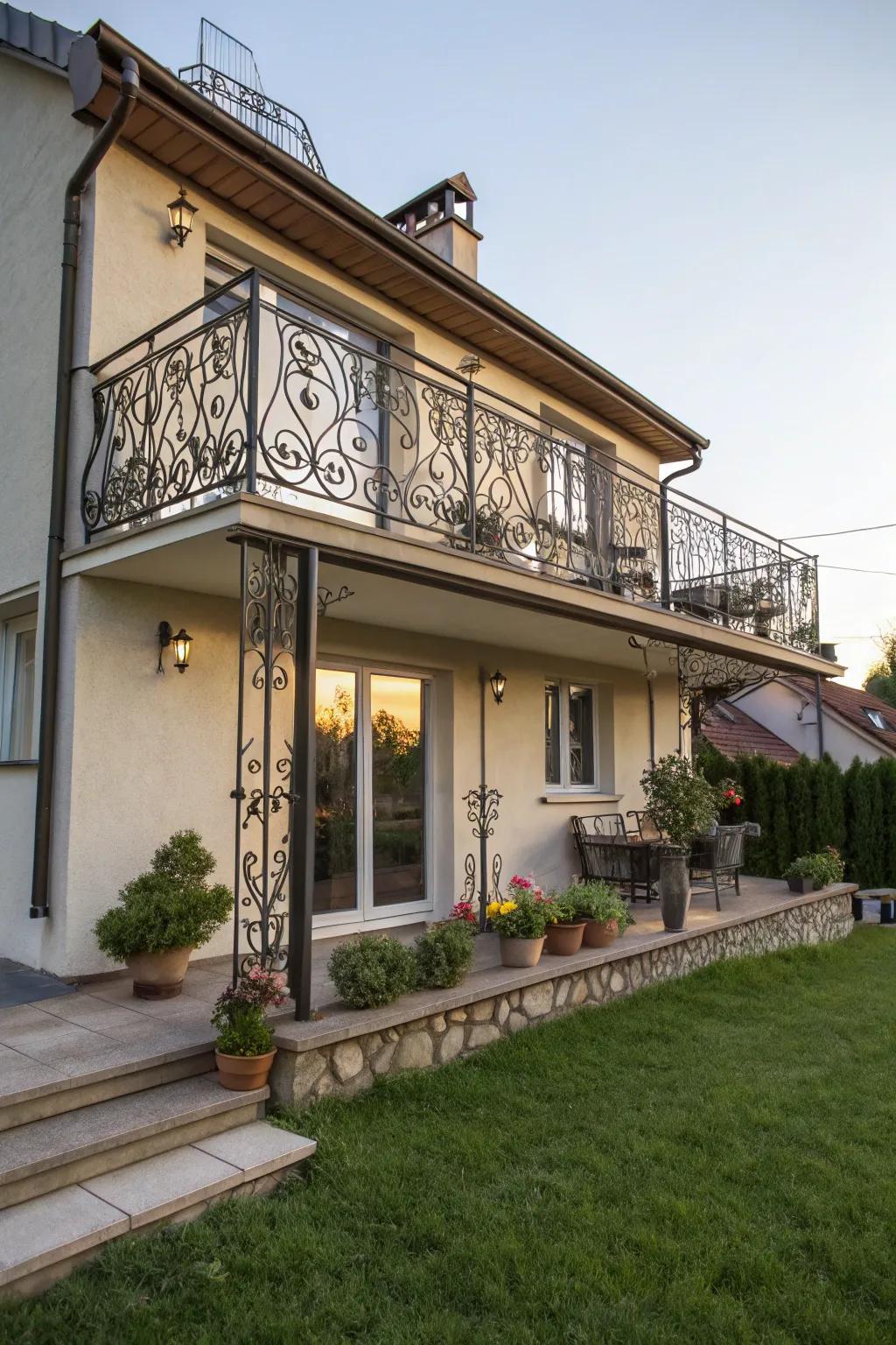 A front extension with a charming balcony perfect for relaxing mornings.