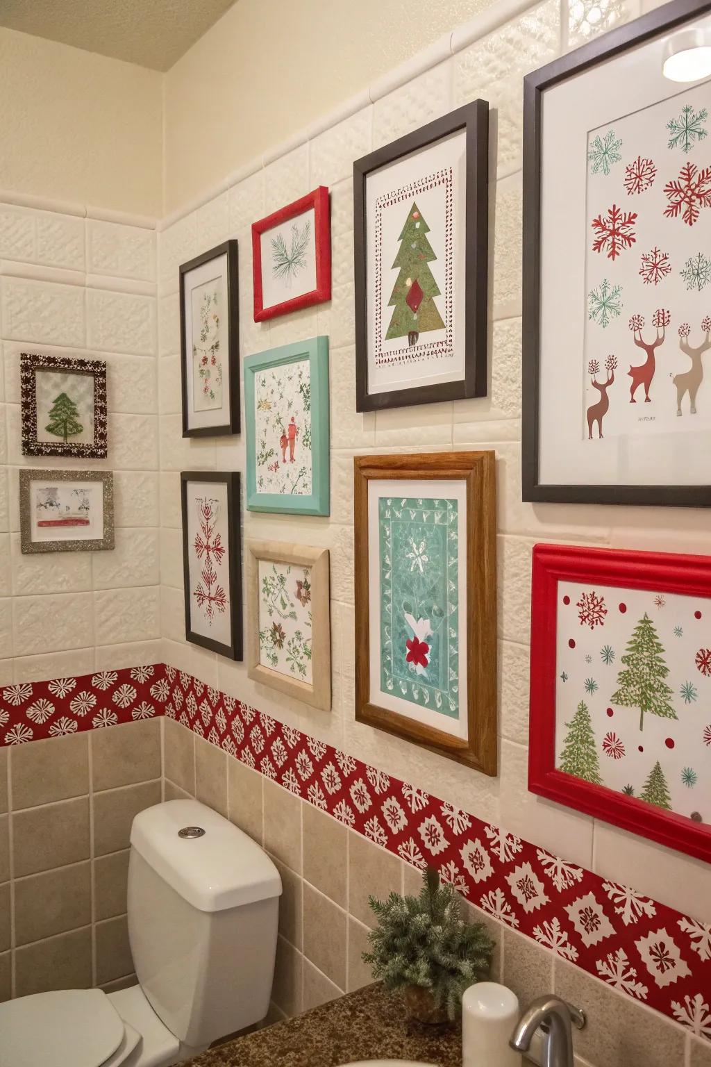 Festive wall art adds a seasonal touch to this bathroom.