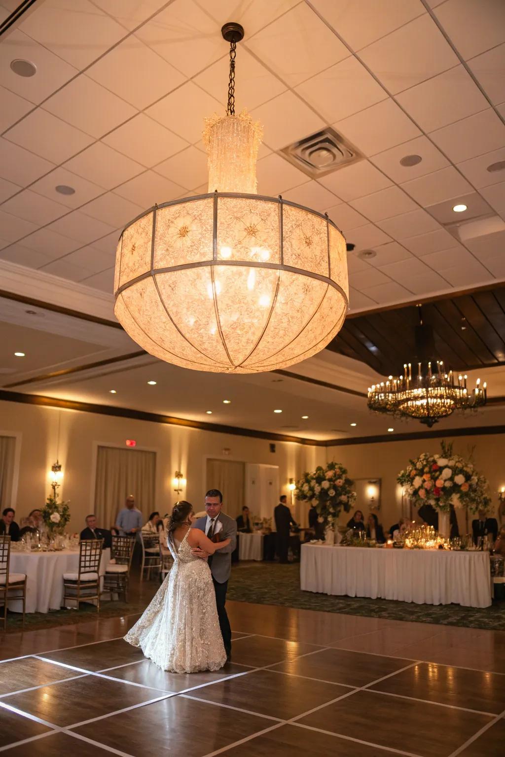 Oversized illumination fixtures fashion a captivating pivotal point.